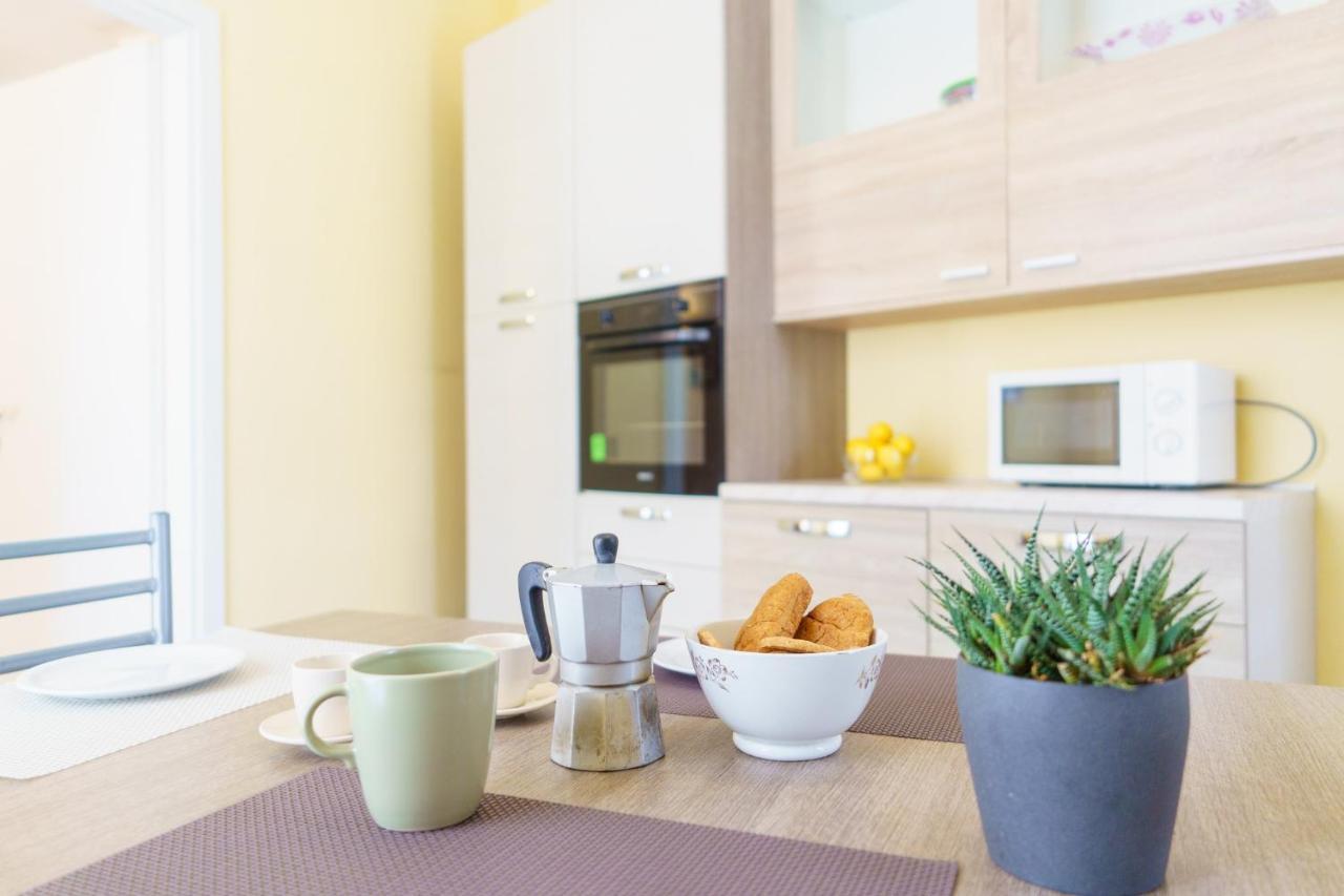 Siracusa Comfy & Central Apartment With Terrace Syrakusa Exteriör bild