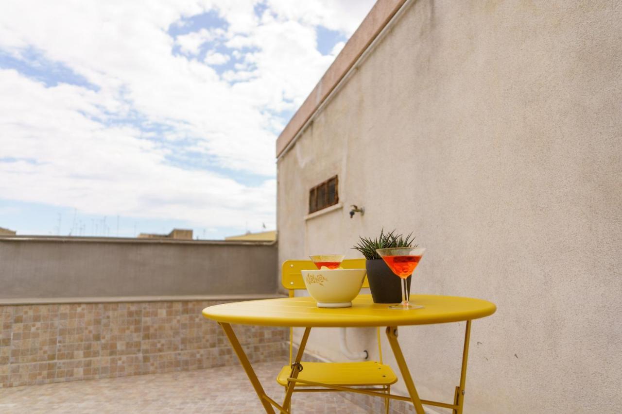 Siracusa Comfy & Central Apartment With Terrace Syrakusa Exteriör bild